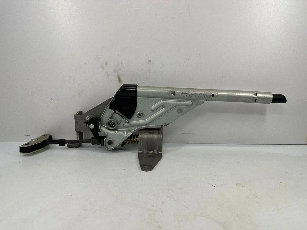 Handbrake/parking brake lever assembly – BMW 3 Series E90 E91 (2005-2012)