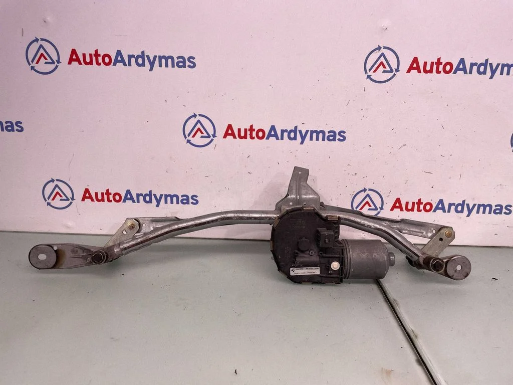 Mechanizm wycieraczek z silniczkiem 4441879