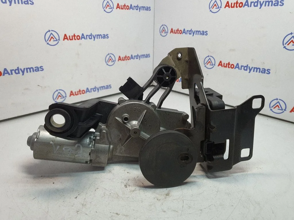 Aizmugurējā stikla tīrītāja motoriņš 8218849