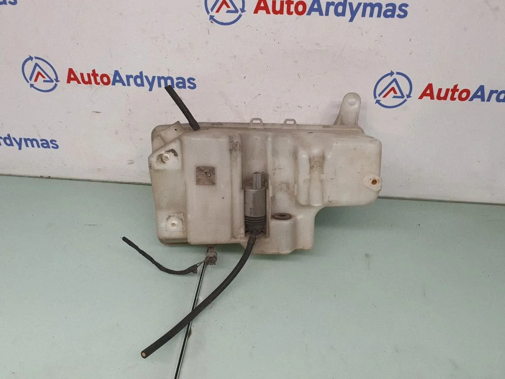 Windshield washer fluid reservoir/tank 7001942