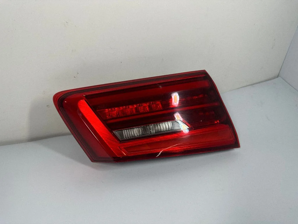 Tailgate rear/tail lights 7376473