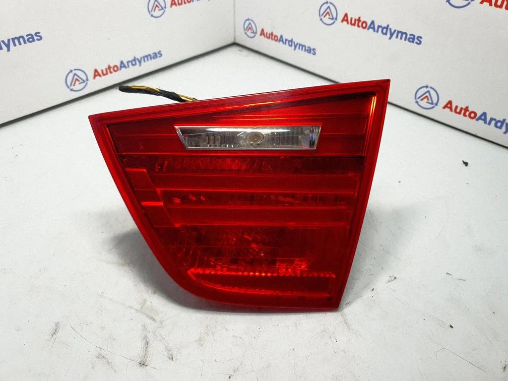 Tailgate rear/tail lights 7154162