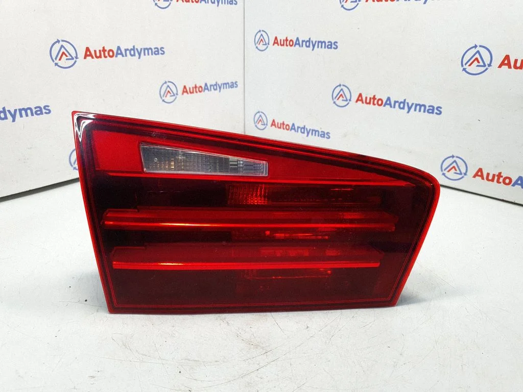 Tailgate rear/tail lights 7370347