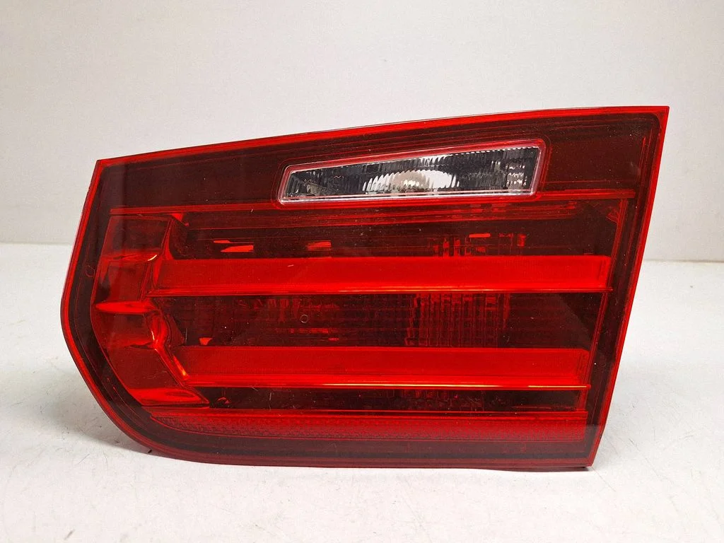 Tailgate rear/tail lights 7259916