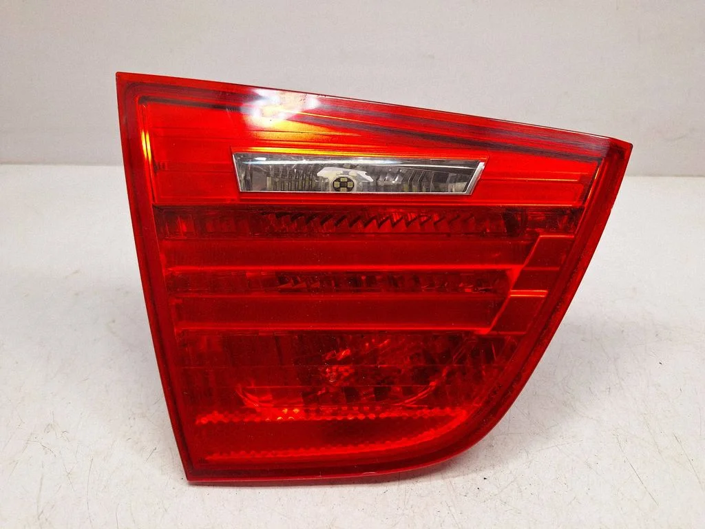Tailgate rear/tail lights 7154161