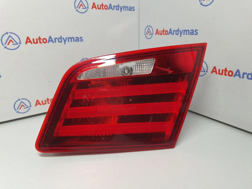 Aizmugurējais lukturis bagāžnieka vākā – BMW 5. sērija F10 F11 (2009-2016)