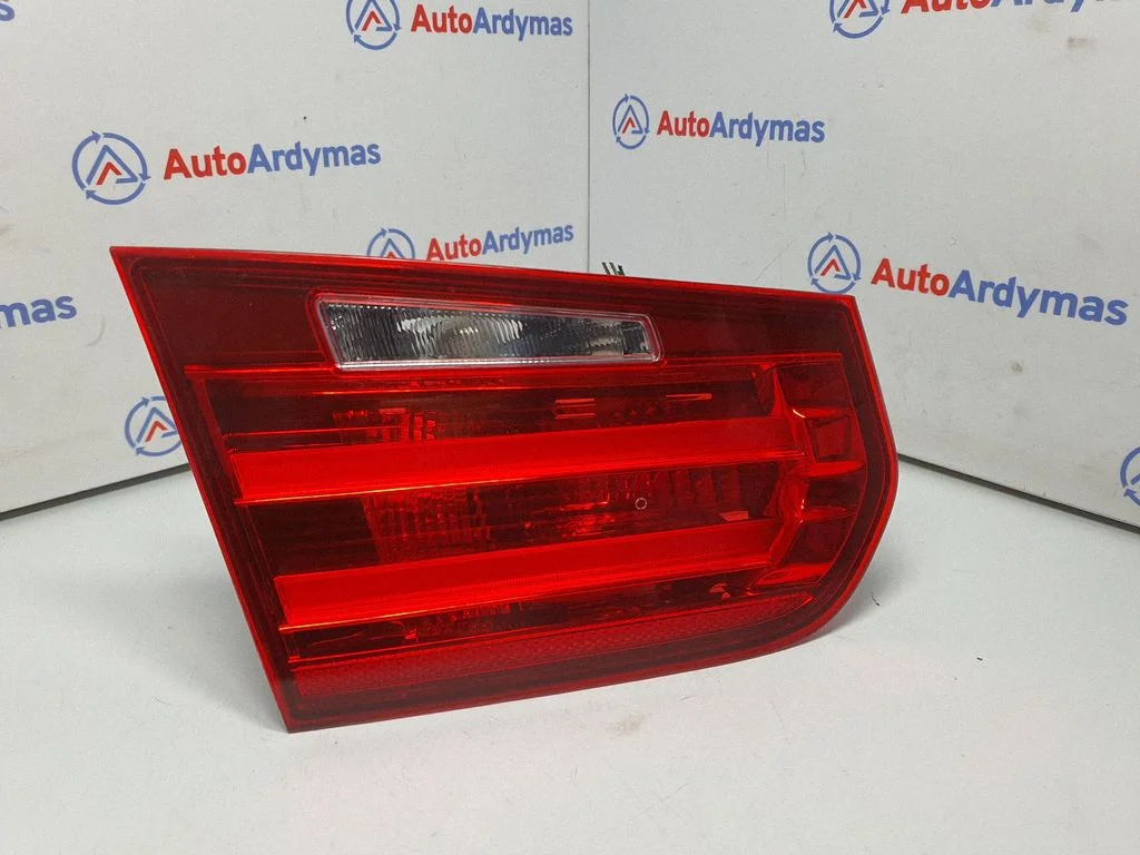 Tailgate rear/tail lights 7259915