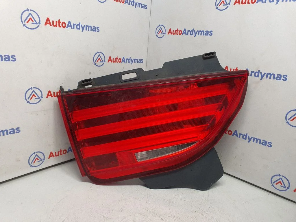 Tailgate rear/tail lights 7199637