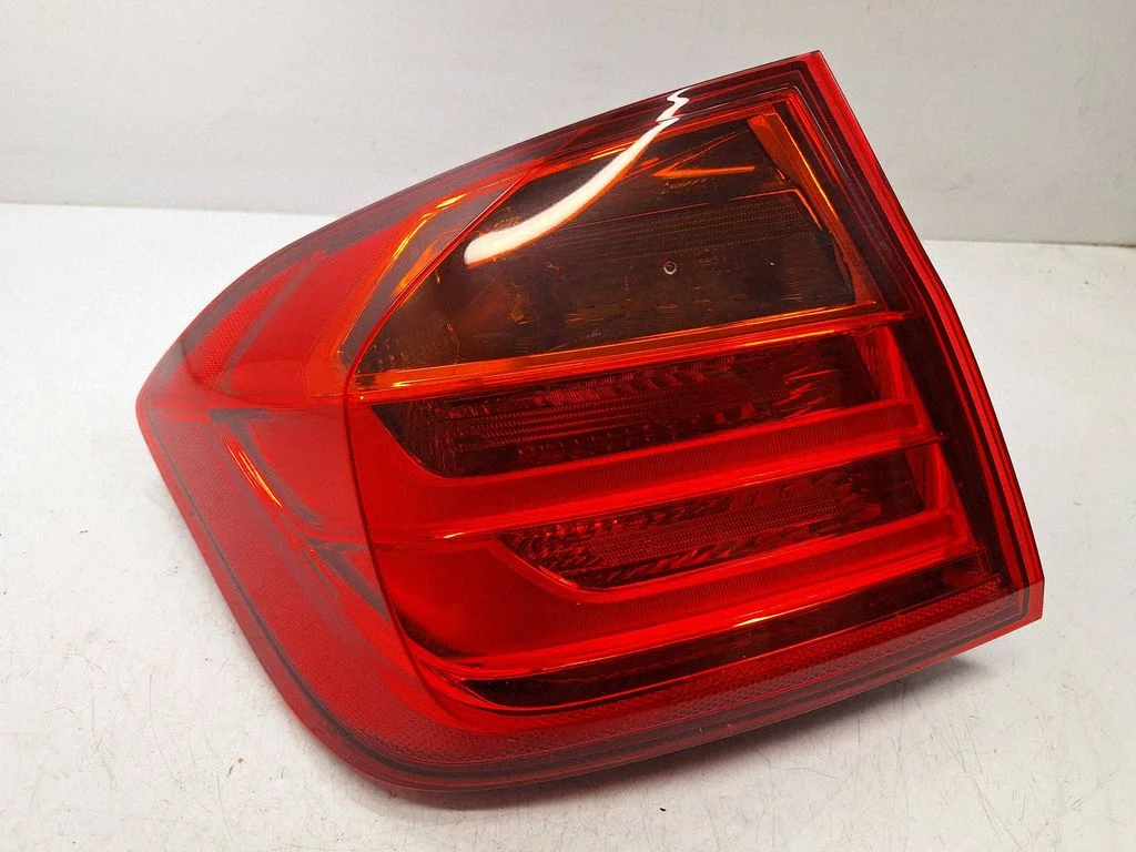 Rear/tail lights 7372783