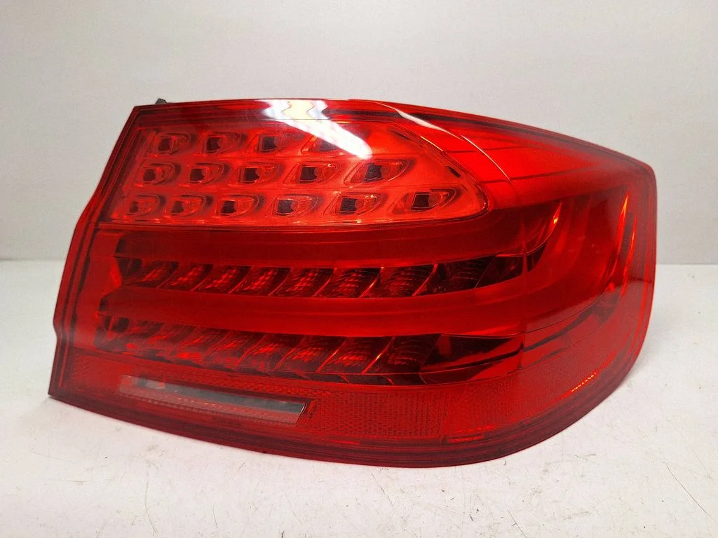 Rear/tail lights 7251960