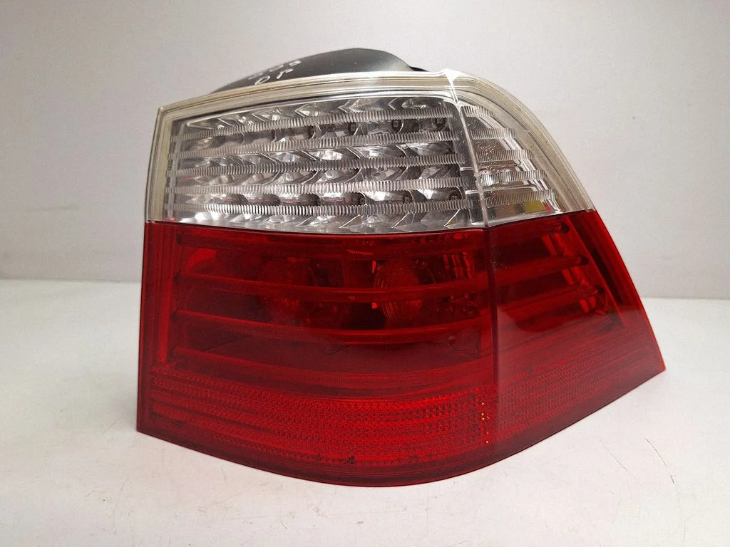 Rear/tail lights 63217177694