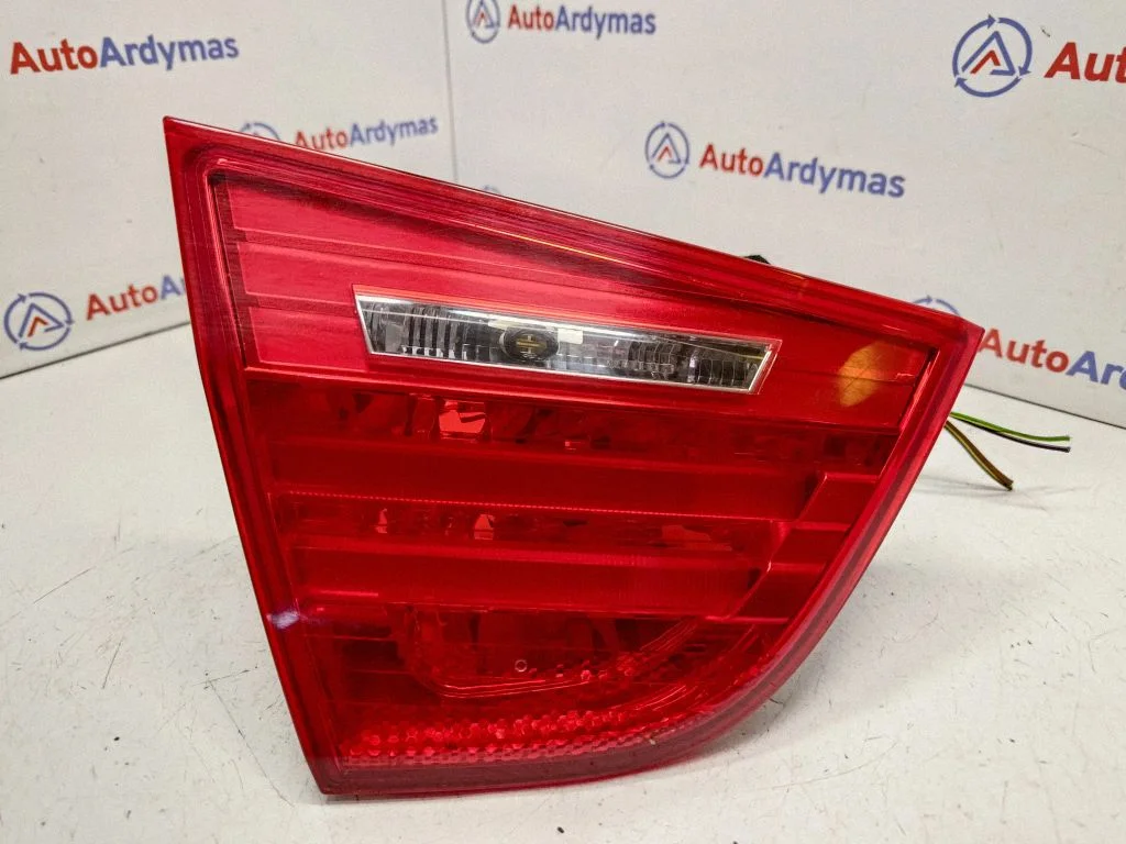 Aizmugurējais lukturis bagāžnieka vākā – BMW 3. sērija E90 E91 (2005-2012)