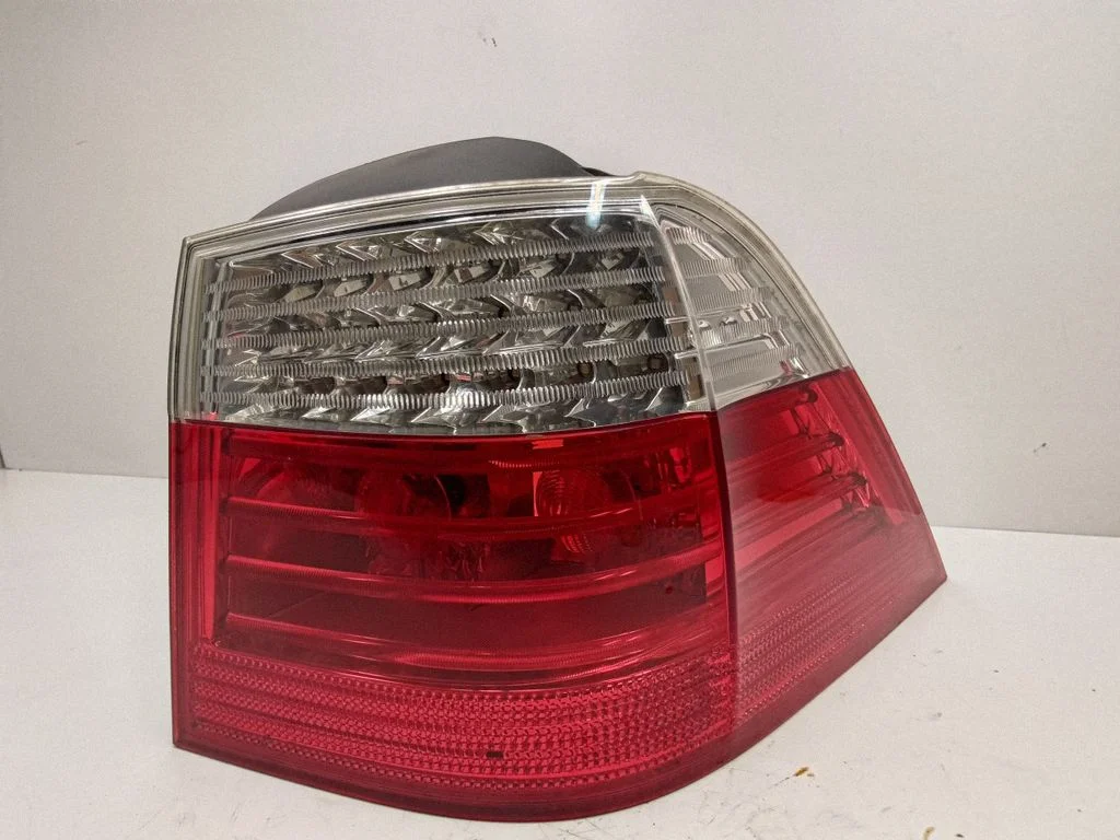Rear/tail lights 63217177694