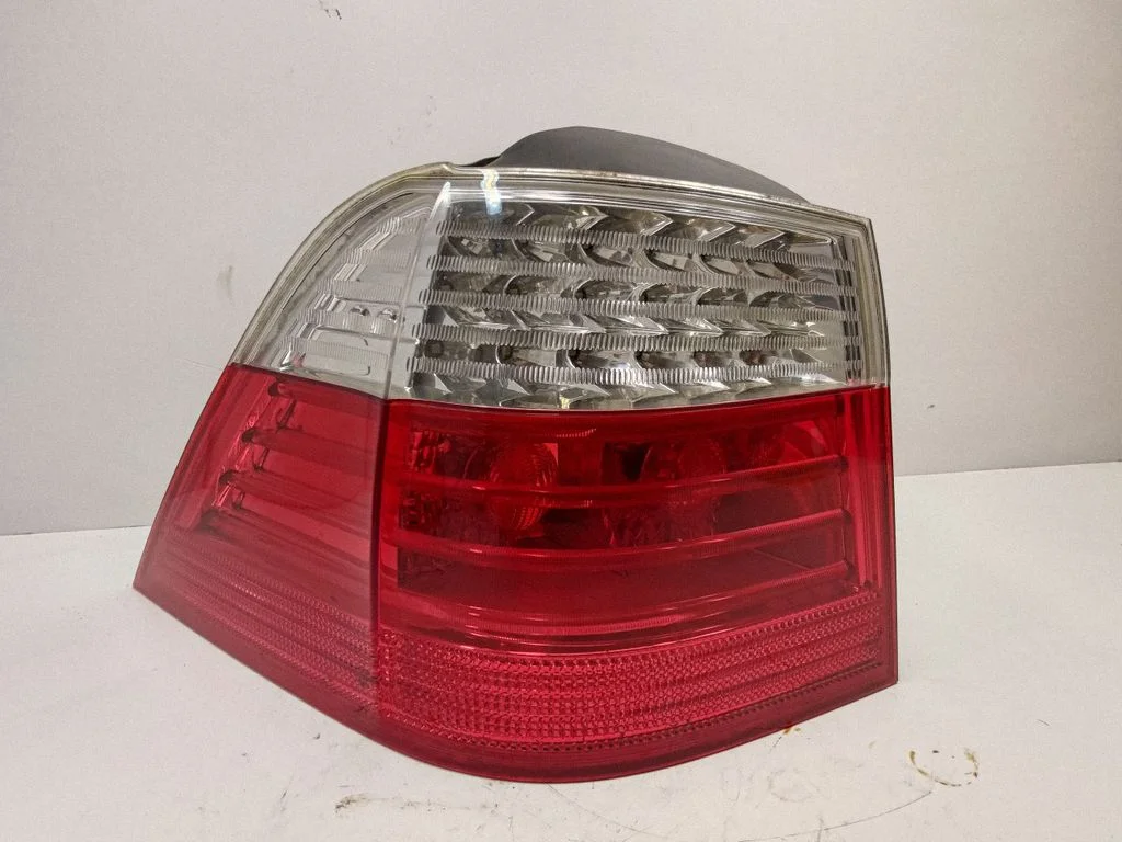 Rear/tail lights 7177693