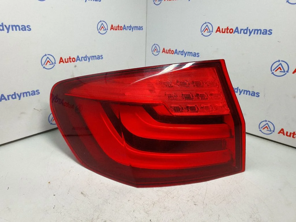 Rear/tail lights 7203233