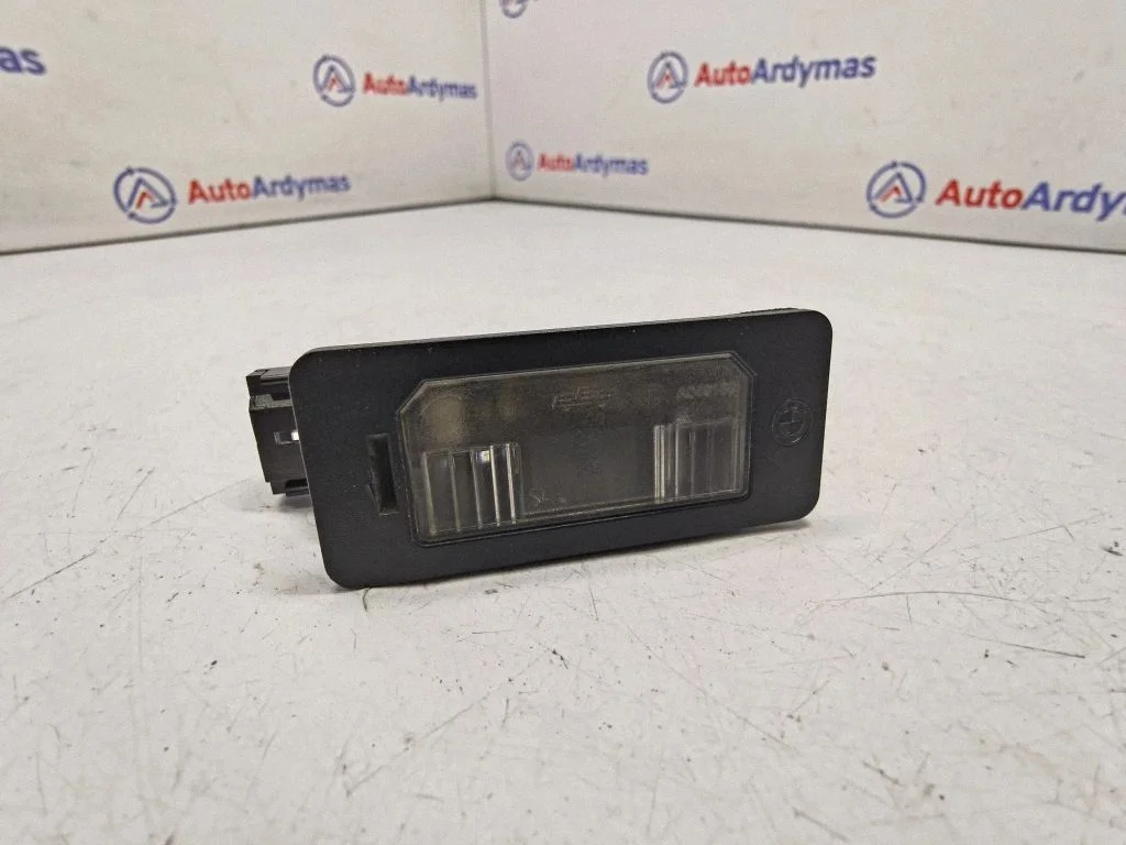 Numura zīmes apgaismojums – BMW X5 E70 (2006-2013)