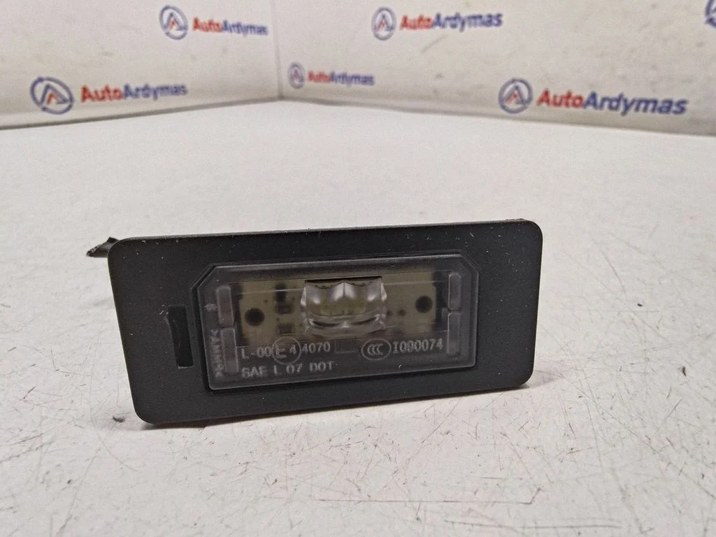Number plate light 63267193293