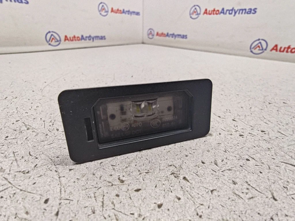 Numura zīmes apgaismojums 63267193293