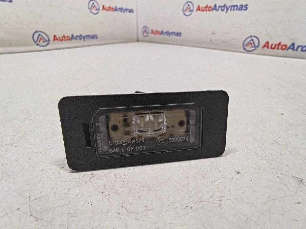 Number plate light 63267193293