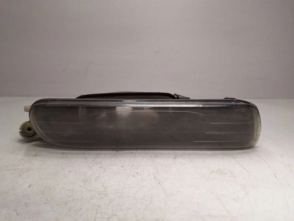Priekšējais miglas lukturis 63178361952