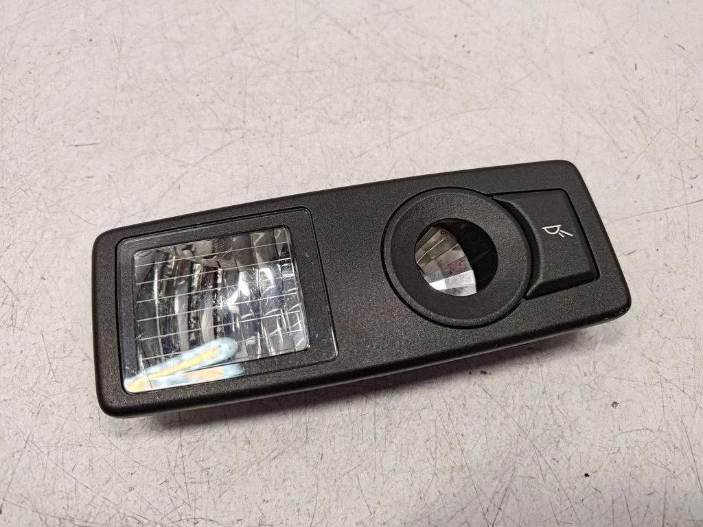 Rear seat light 63316972972
