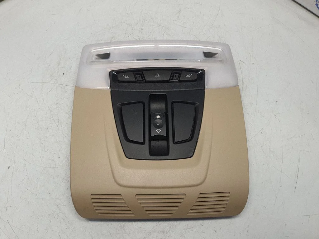 Front seat light 9289916