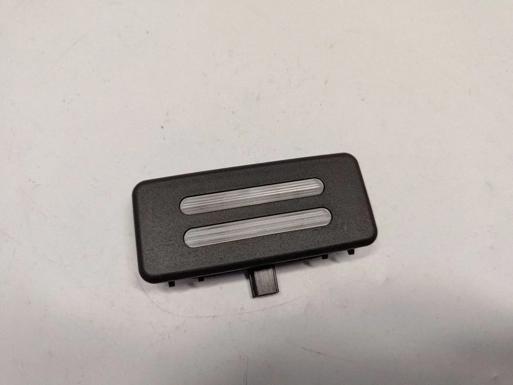 Front seat light 6962013