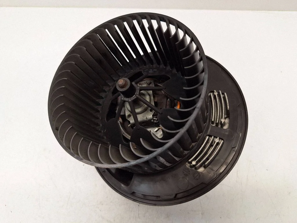 Heater fan/blower – BMW X3 F25 (2010-2017)