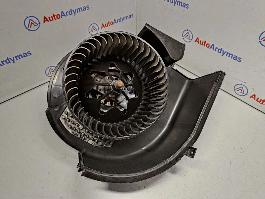 Heater fan/blower 64119291177