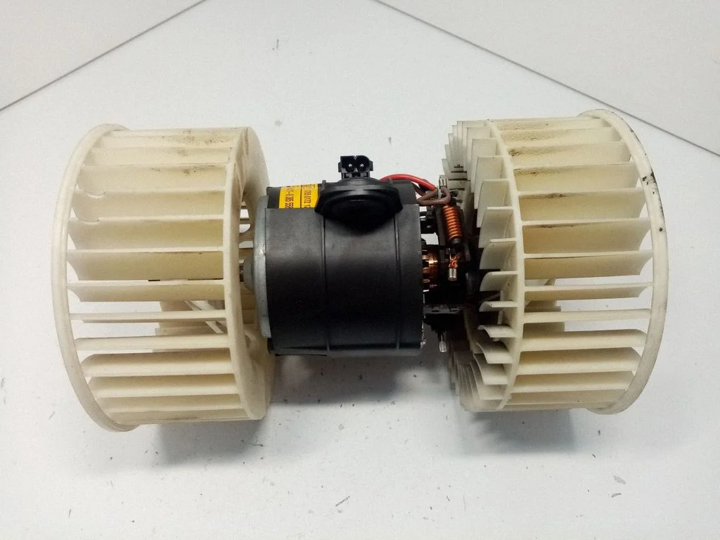 Heater fan/blower 64118385558