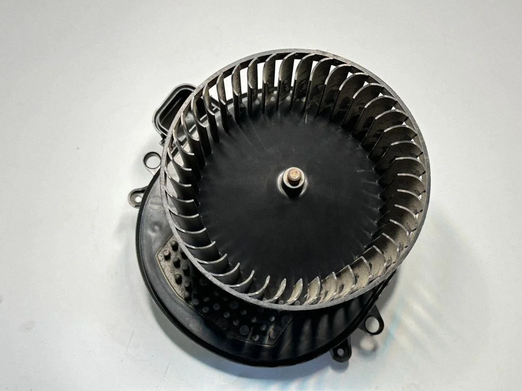 Krāsniņas ventilators/pūtējs 9350395