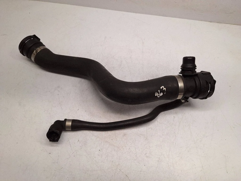 Motora dzesēšanas caurule (-es)/šļūtene (-es) – BMW 3. sērija E90 E91 (2005-2012)