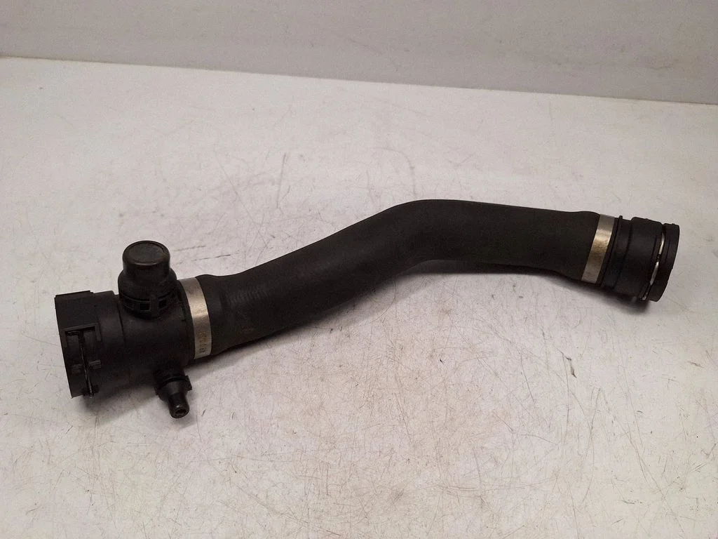 Engine coolant pipe/hose 17127646155