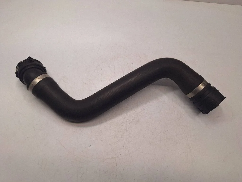 Engine coolant pipe/hose 17127809821
