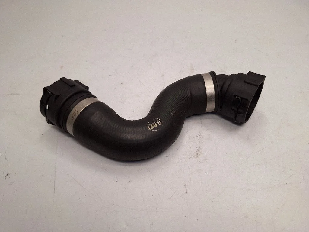 Engine coolant pipe/hose – BMW 5 Series E60 E61 (2004-2010)