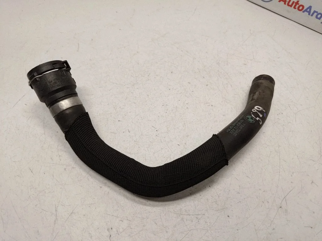 Engine coolant pipe/hose 7589735