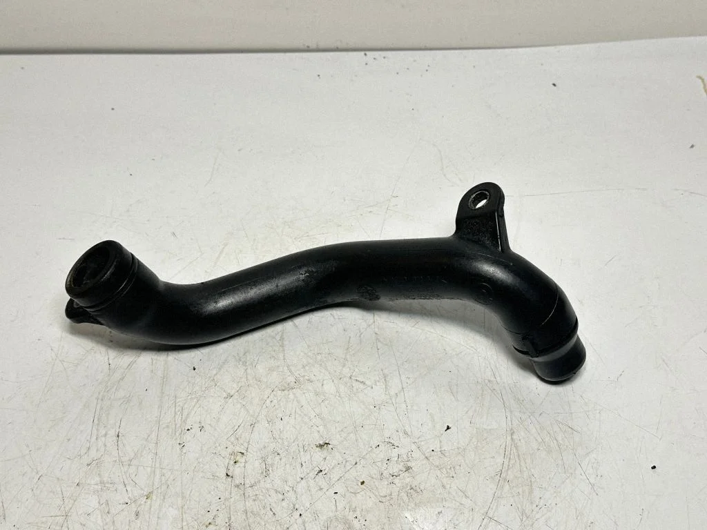 Engine coolant pipe/hose – BMW 5 Series E60 E61 (2004-2010)