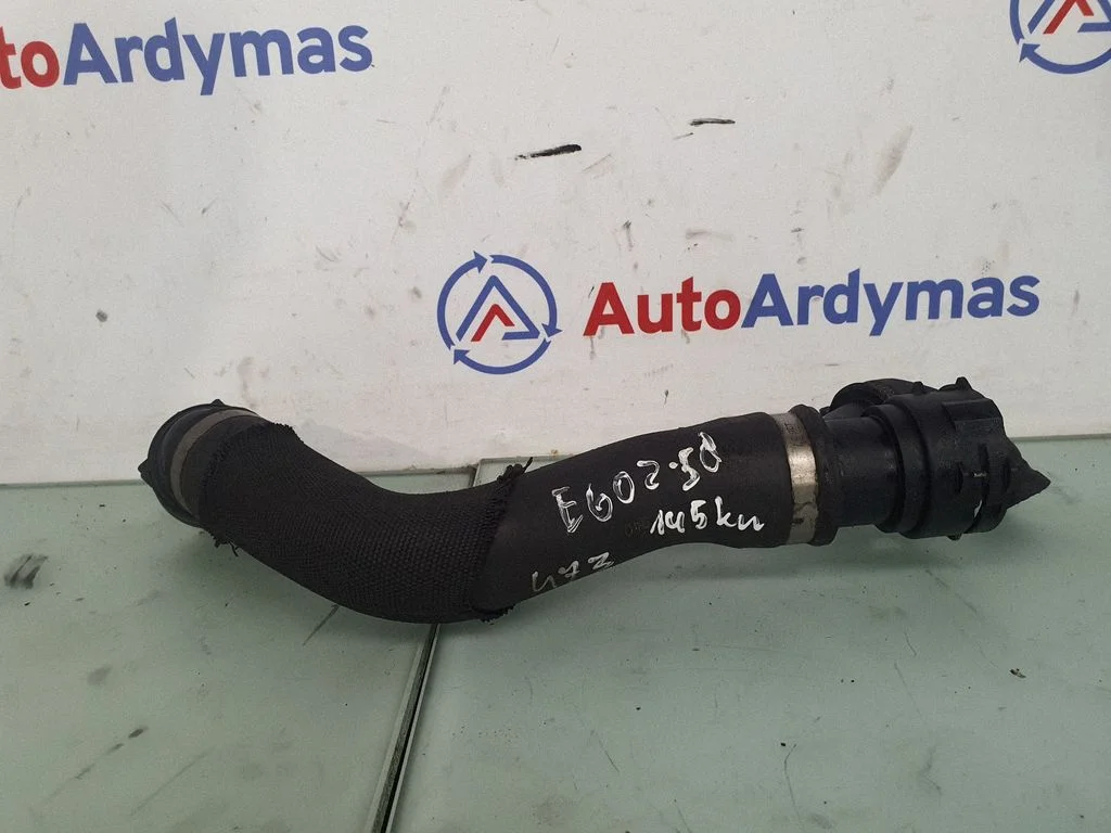 Mootori jahutusvedeliku toru / voolik – BMW 5-seeria E60 E61 (2004-2010)