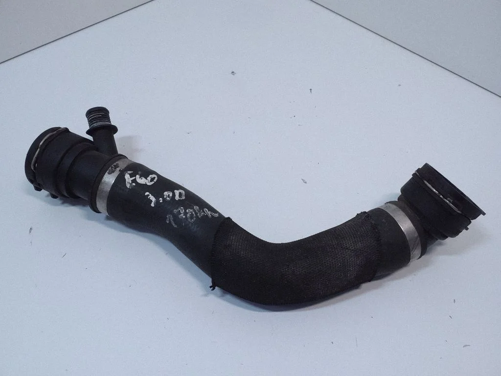 Motora dzesēšanas caurule (-es)/šļūtene (-es) – BMW 5. sērija E60 E61 (2004-2010)
