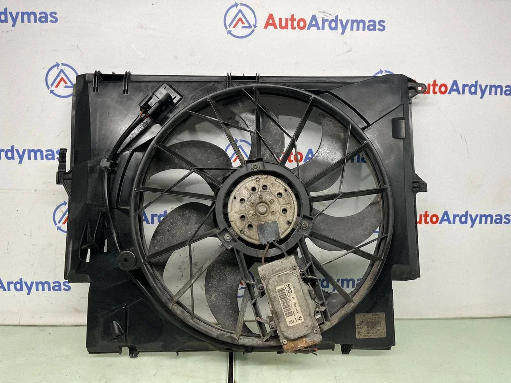 Elektriskais radiatora ventilators 0130303941