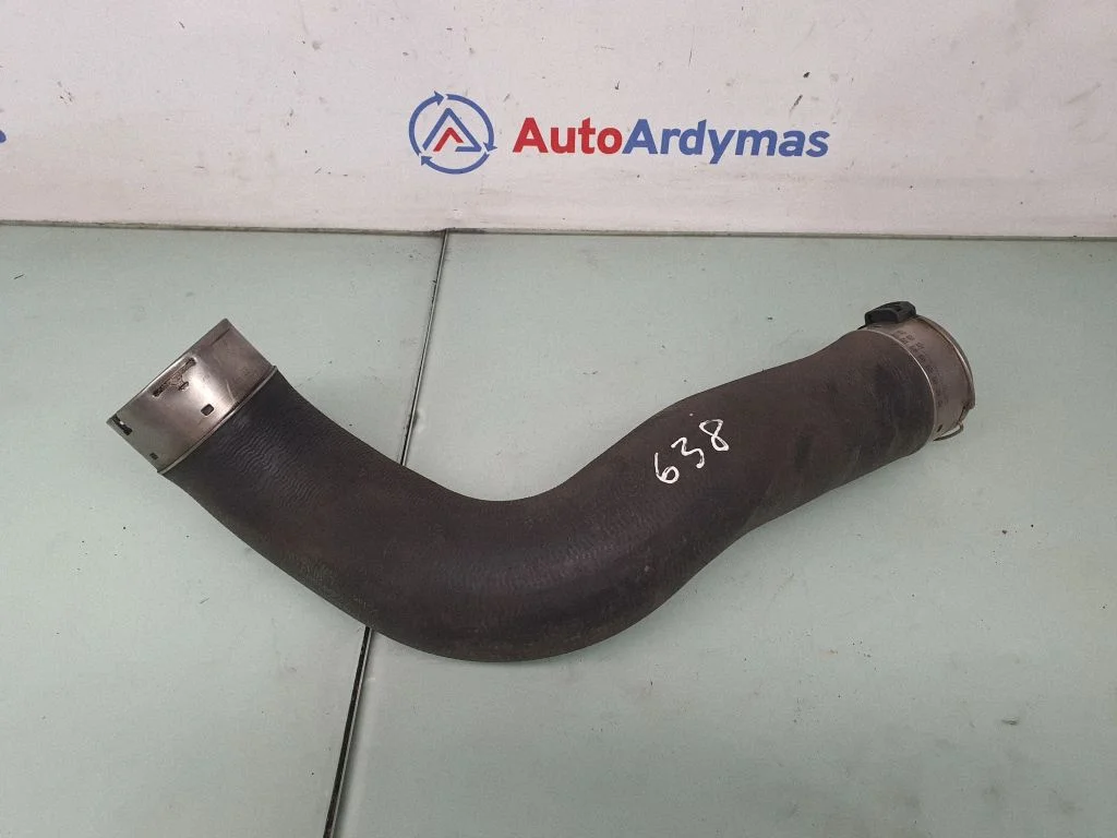 Vahejahuti voolik (-ud)/ toru (-d) 7810615