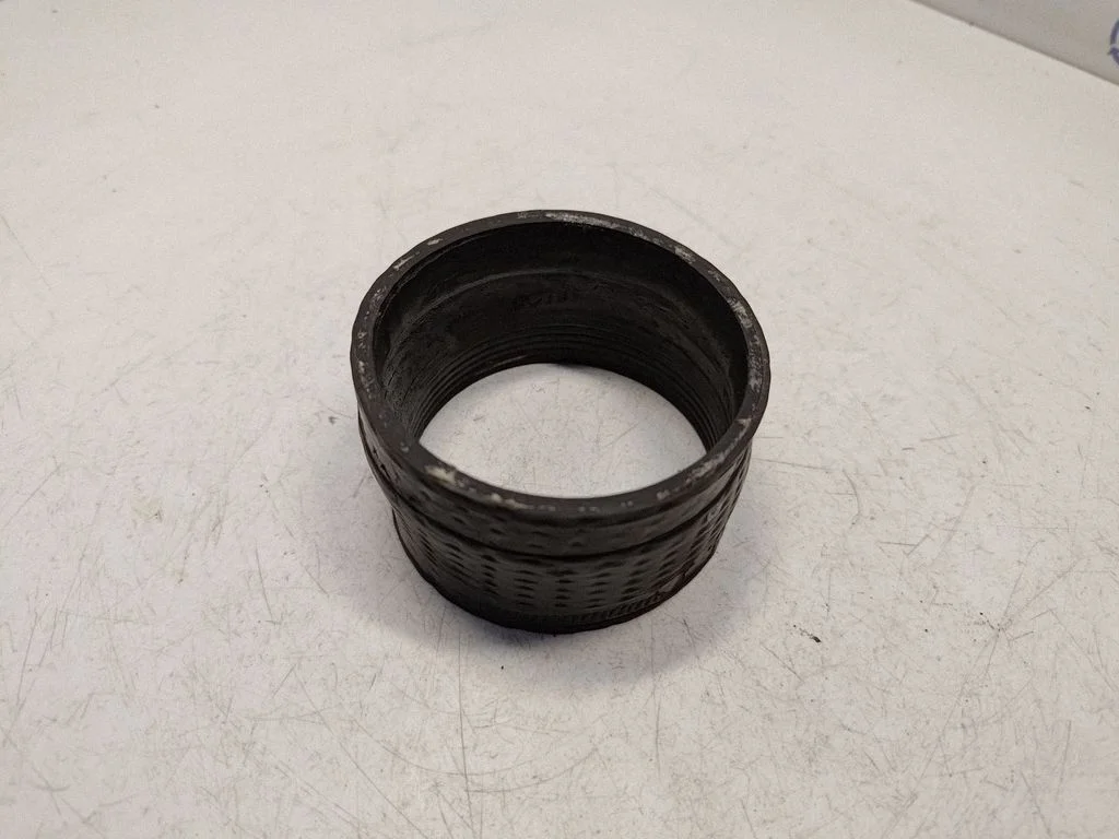 Vahejahuti voolik (-ud)/ toru (-d) 7575402