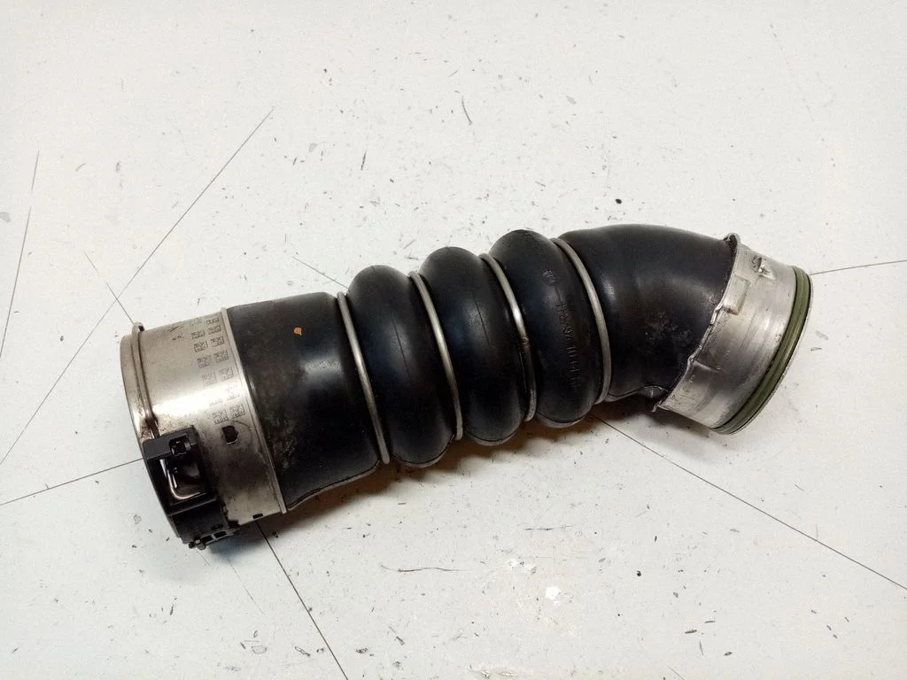 Intercooler hose/pipe – BMW 3 Series E90 E91 (2005-2012)