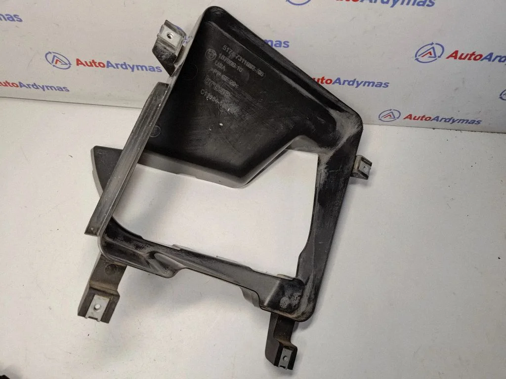 Intercooler air guide/duct channel 51747311692