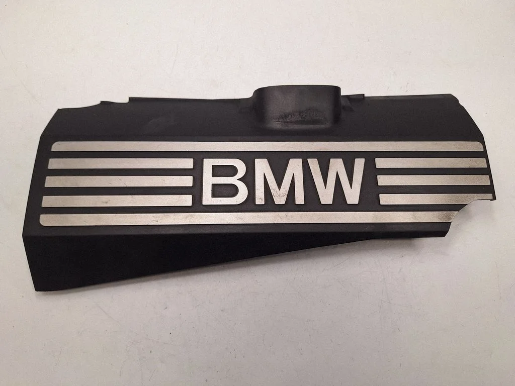 Engine cover (trim) 11127548850