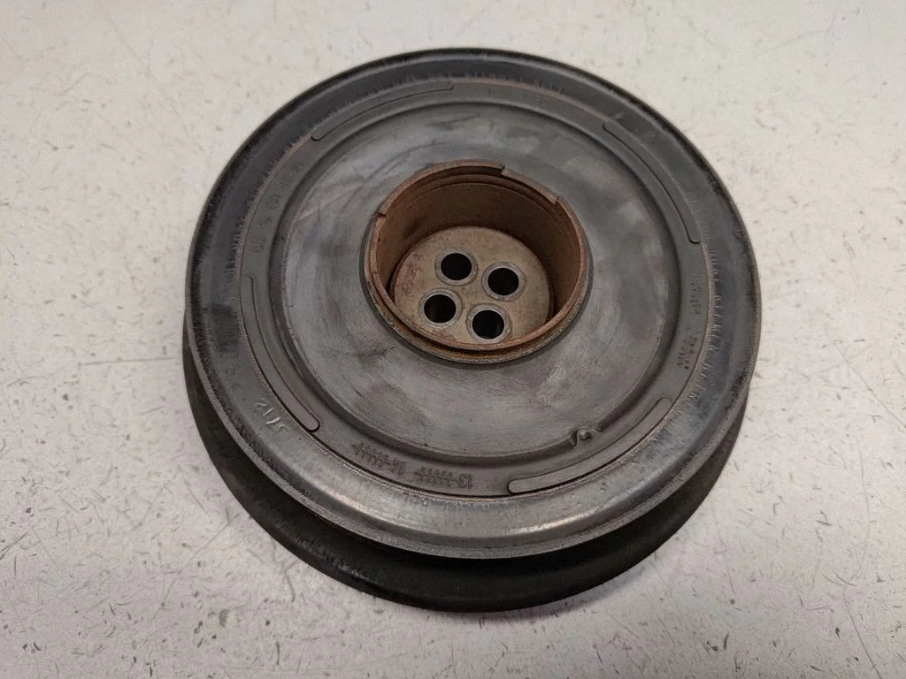 Crankshaft pulley – BMW 5 Series F10 F11 (2009-2016)