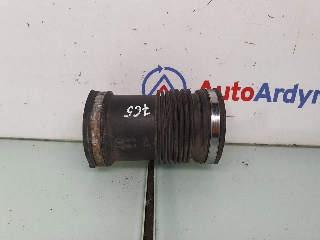 Air intake duct part 7541068