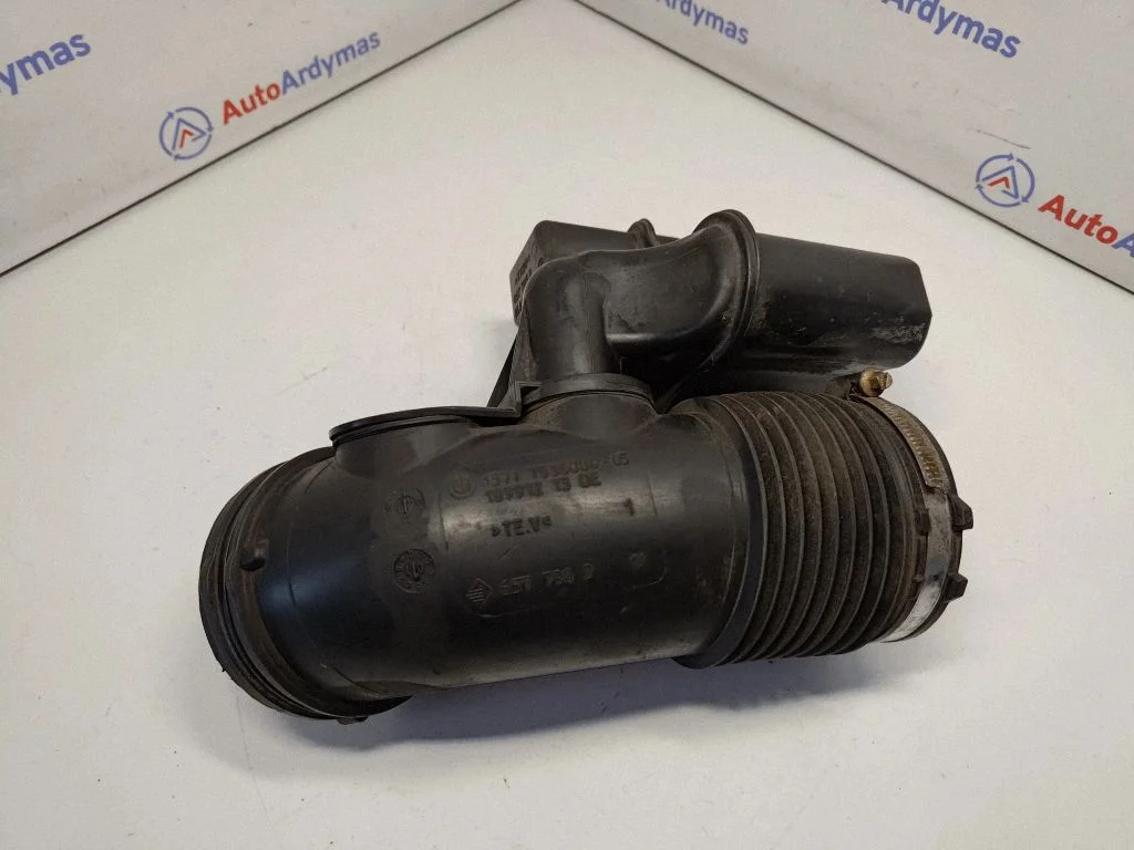 Air intake duct part – BMW 3 Series E90 E91 (2005-2012)