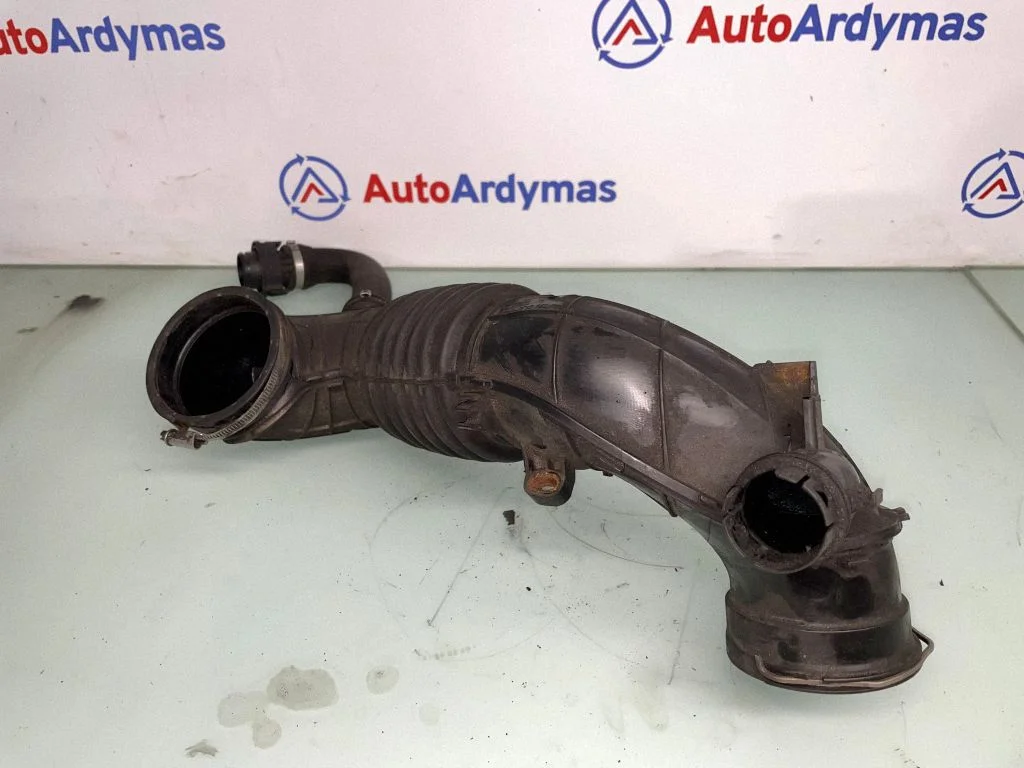 Air intake duct part 7810745