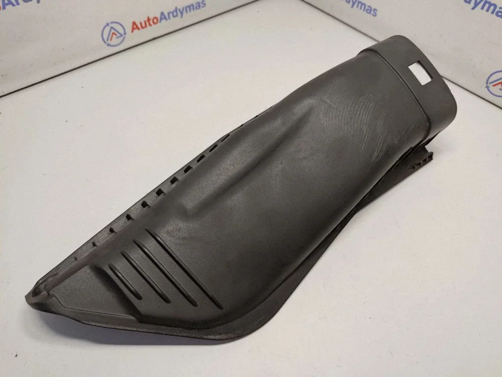 Gaisa ieplūdes kanāla detaļa (-as) – BMW 3. sērija E90 E91 (2005-2012)